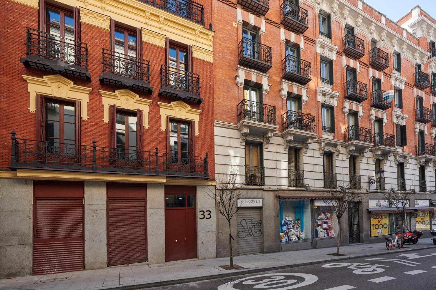 Plazamayorsuites Madrid Exterior photo